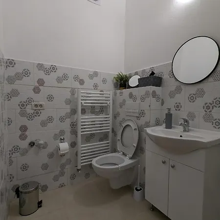 2 Josepartment Apartment *